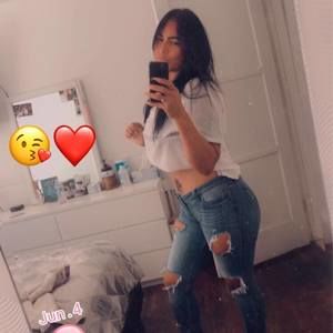 Meet your Posher, Alba